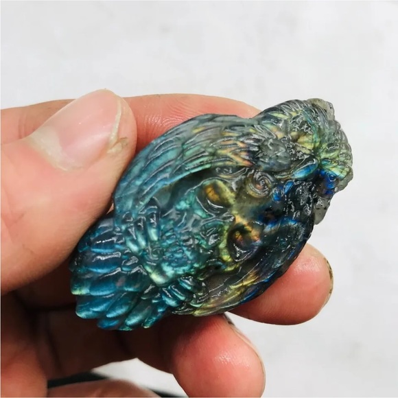 Wow! Amazing carved labradorite gemstone owl skull - Picture 2 of 6